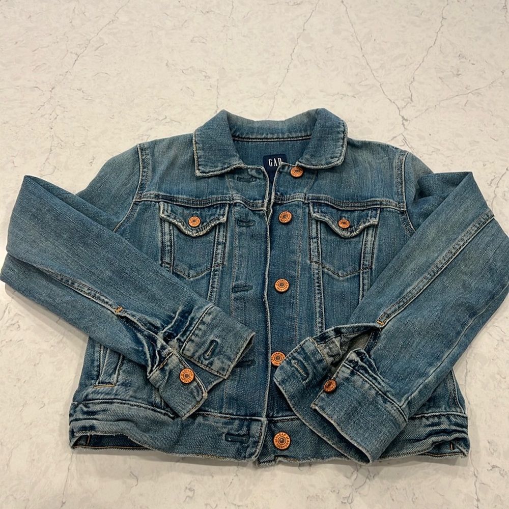 Gap Jean Jacket- slightly cropped length size XS
